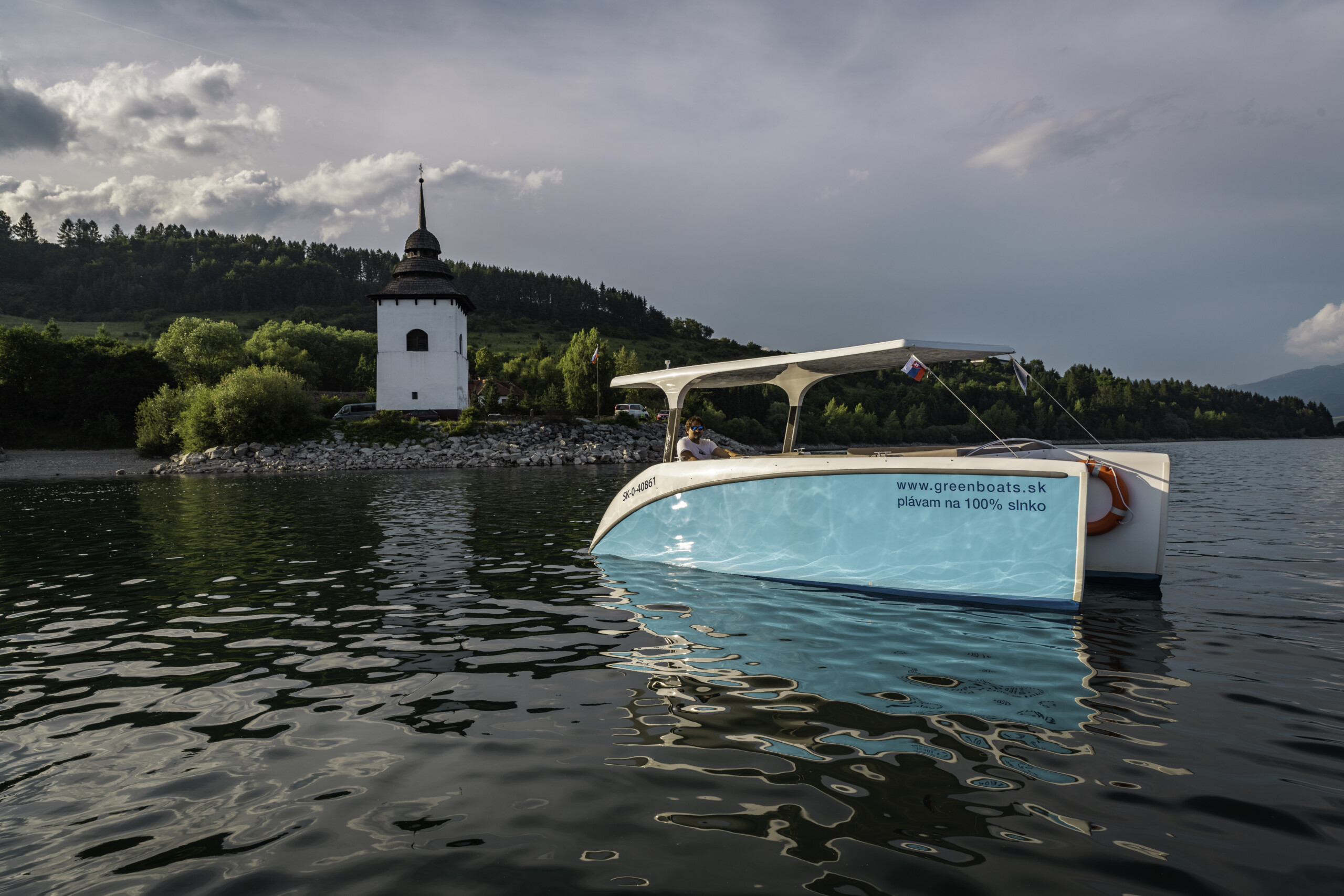 green naval yachts